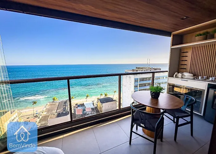 Apartamento De Luxo Na Barra Com Vista Mar