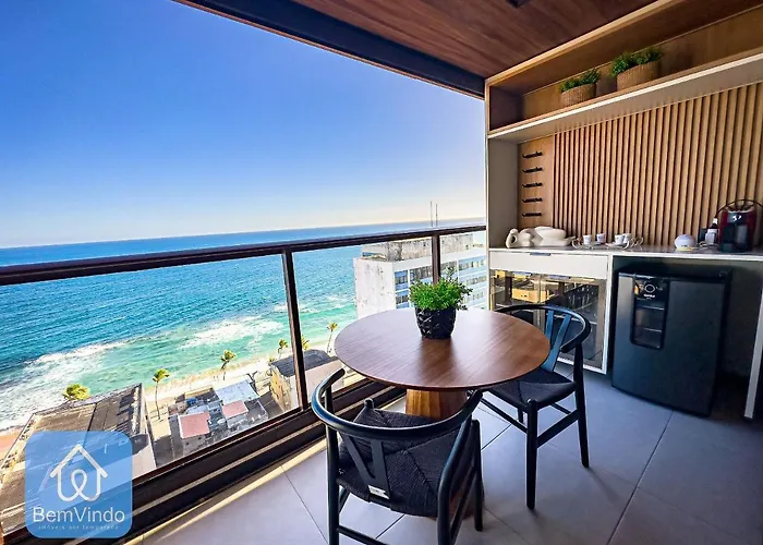 Apartamento De Luxo Na Barra Com Vista Mar